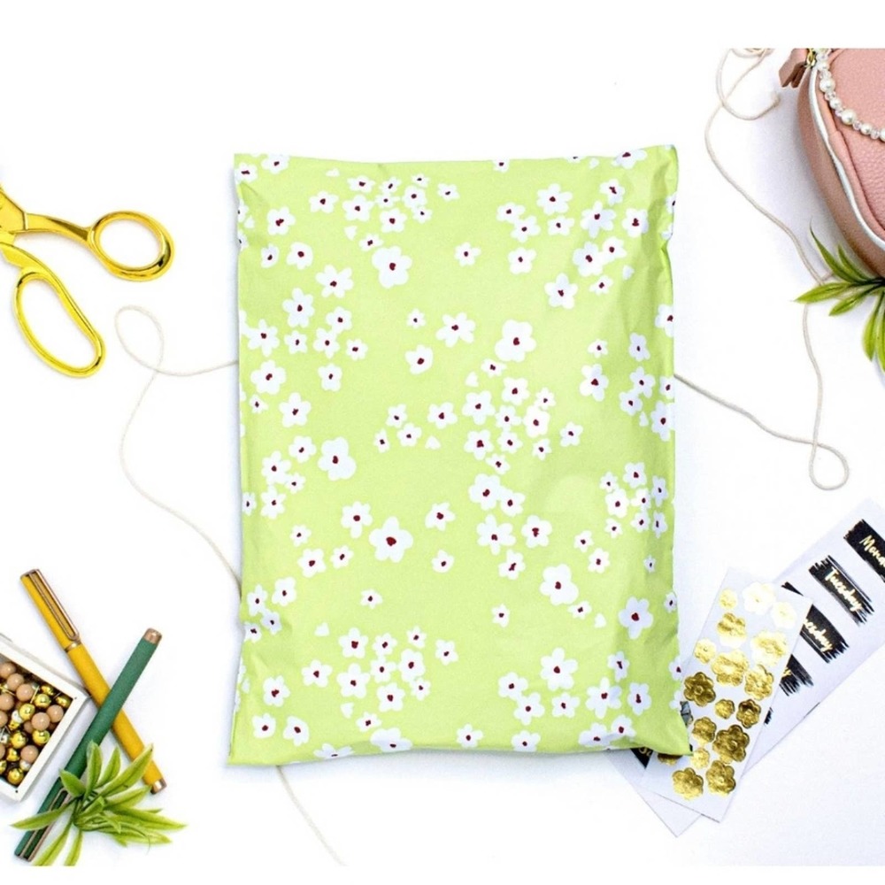 25 Designer Wildflowers Mailers Self-Sealing Poly Mailers 10x13